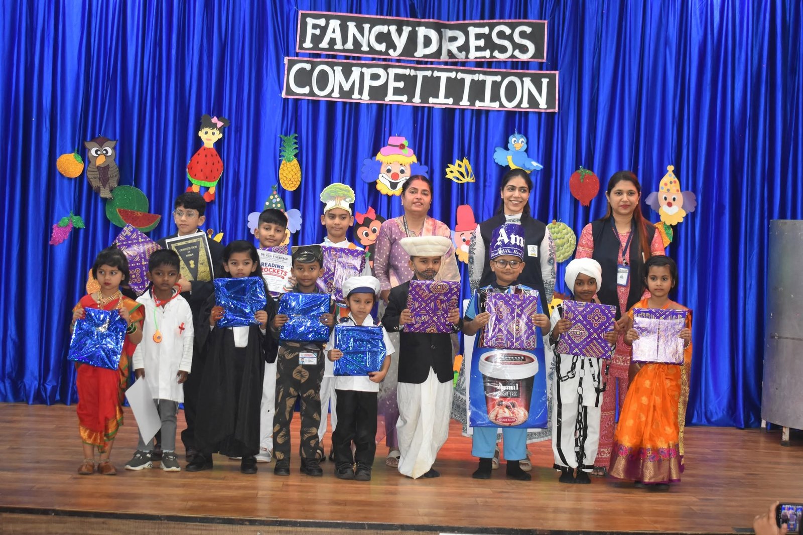 FANCY DRESS COMPETETION